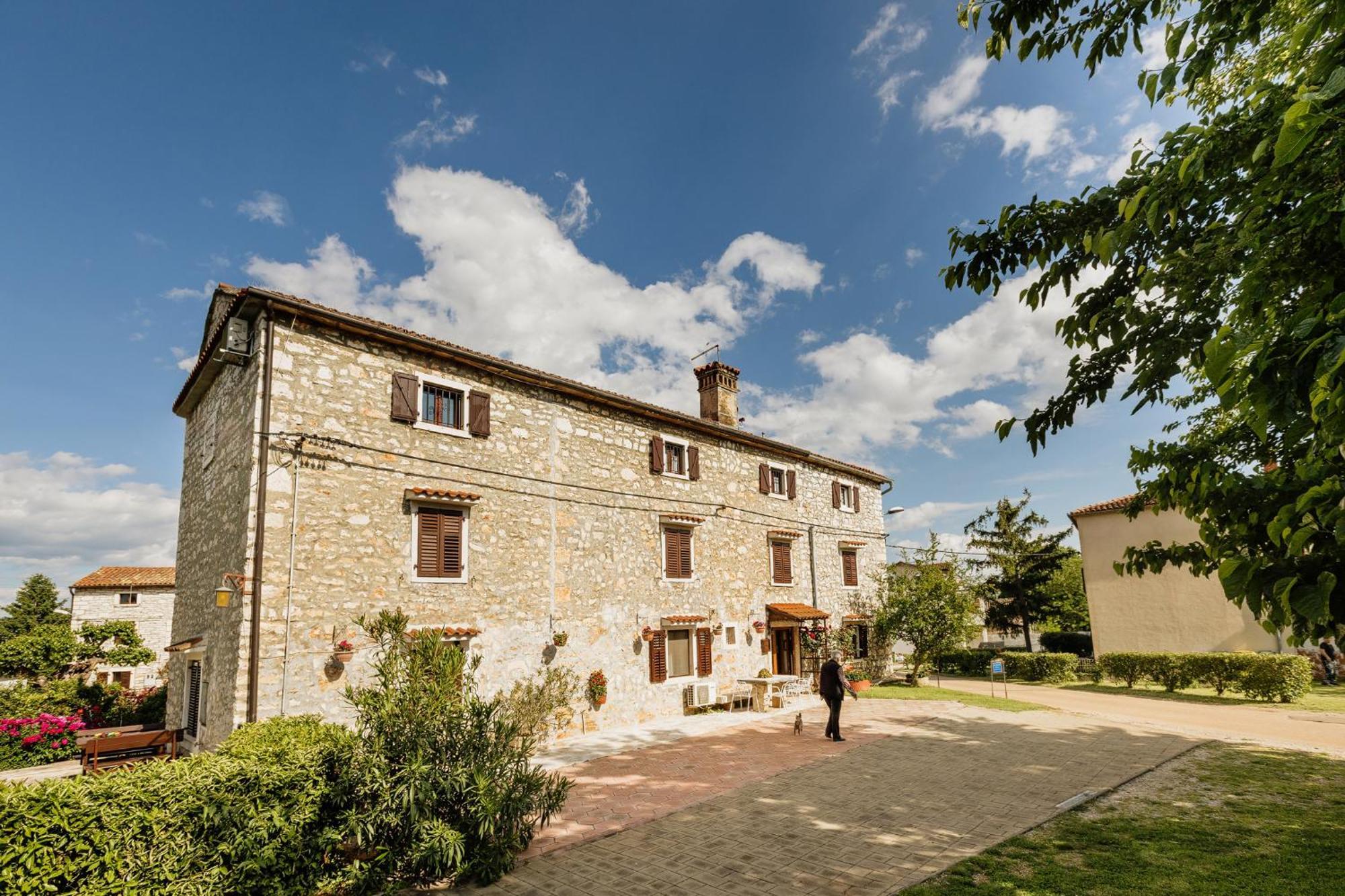 Apartments Mirna Stress Free Vol.2 Umag Exterior photo